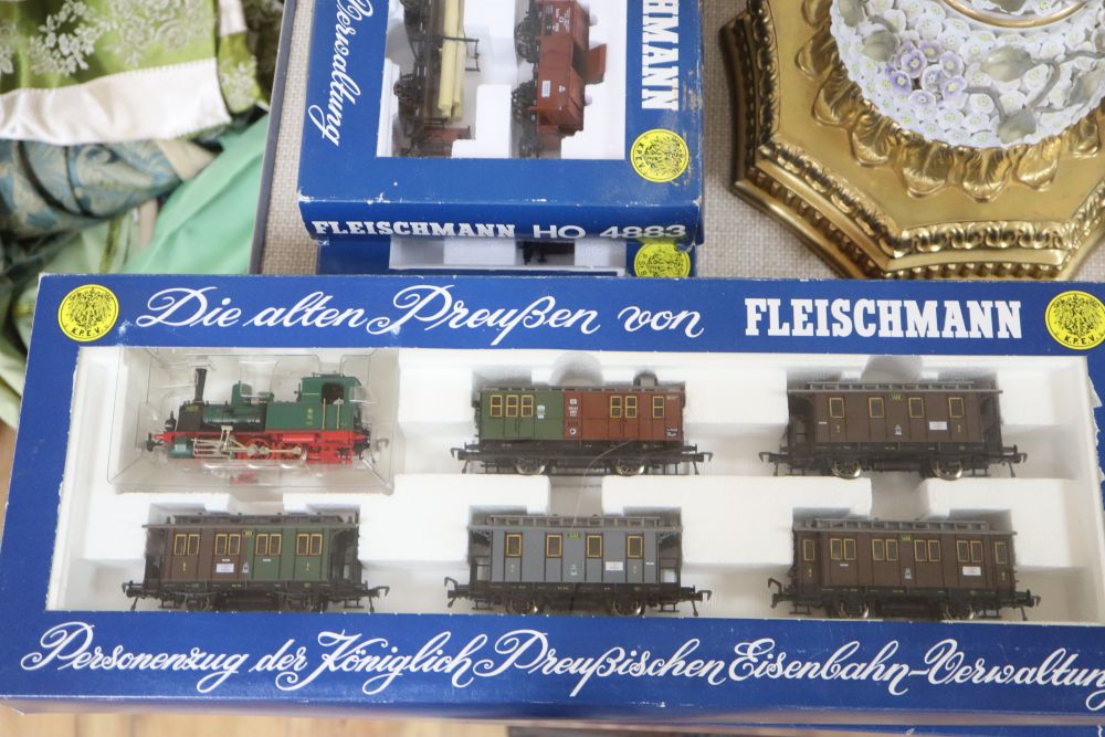 Fleischmann boxed HO train sets: 4881, 4882, 4883 and 4884